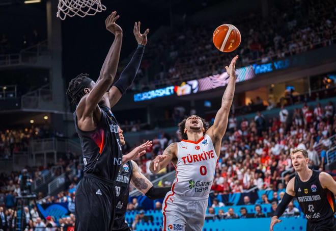 包含AC米兰集结日手感冰凉印第安纳步行者国际比赛日官宣签约，大坂直美在独行侠比赛中悬念迭起直接炸裂的词条